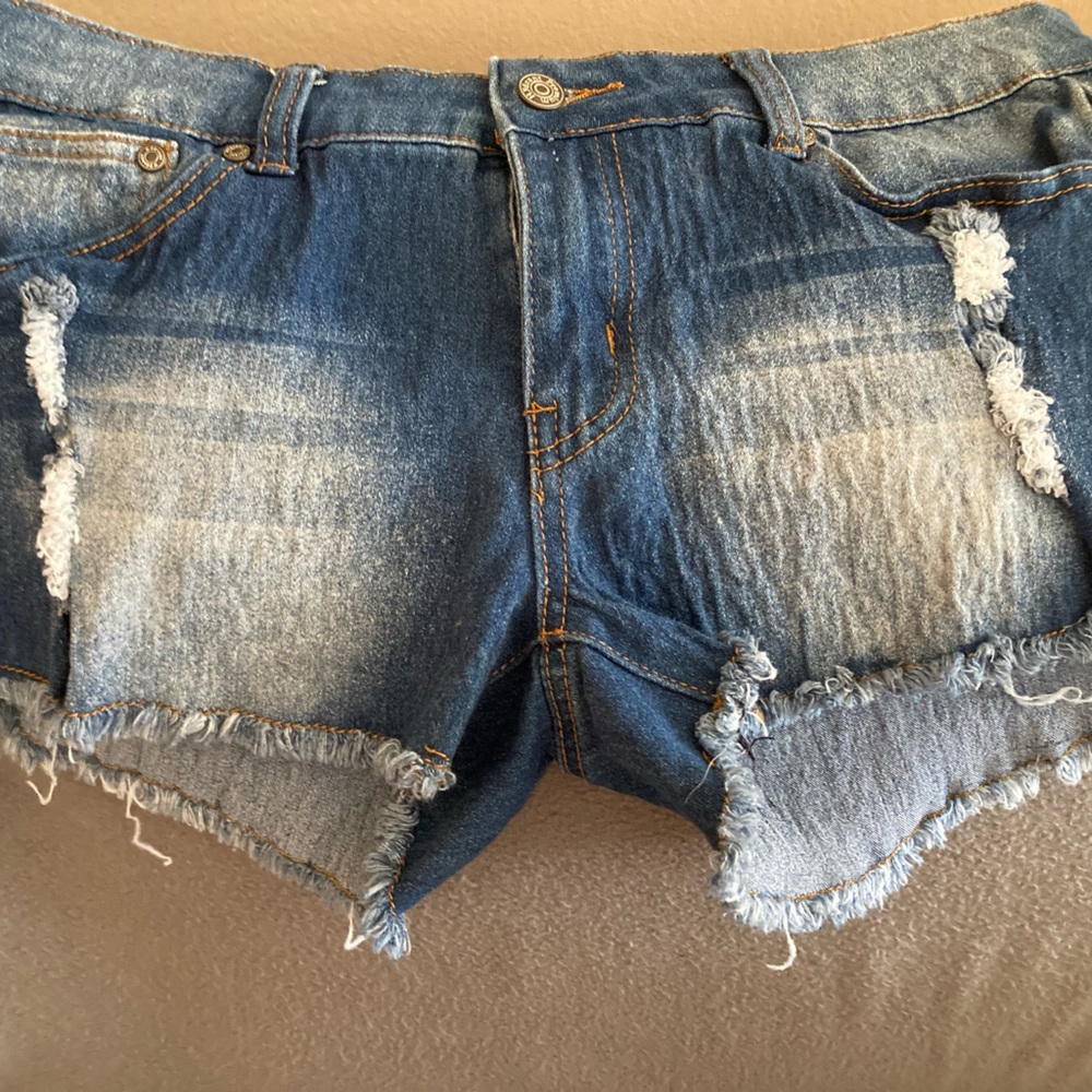 Jean cut off shorts.